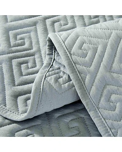 Quilted Reversible Coverlet Set Home 3 Quilted Reversible Coverlet Set Home - Image 3