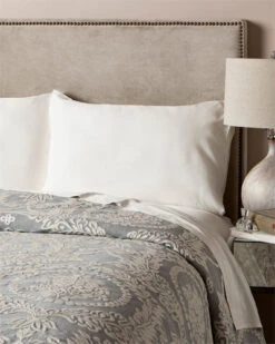 "Antique Medallion" Bedspread Home