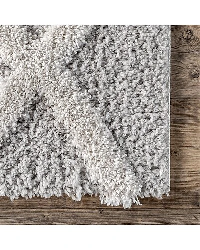 NuLOOM Vivianne High Low Moroccan Diamond Soft Shaggy Area Rug Rug Home 4 NuLOOM Vivianne High Low Moroccan Diamond Soft Shaggy Area Rug Rug Home - Image 4